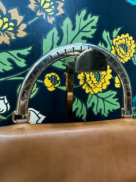 Vintage Bally Cognac Leather Top Handle, Sculptural Metal Handle – Made in Spain - Picture 7 of 15